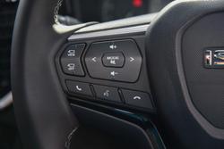 2025 Isuzu
MU-X LS-T