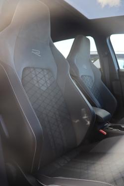 2023 Volkswagen
Golf 110TSI R-Line