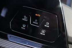 2023 Volkswagen
Golf 110TSI R-Line