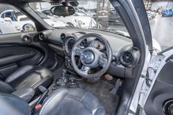 2014 MINI
Countryman Cooper D