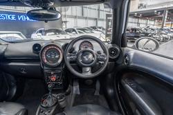 2014 MINI
Countryman Cooper D