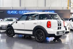 2014 MINI
Countryman Cooper D