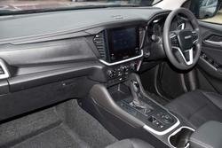 2025 Isuzu
MU-X LS-M