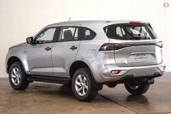 2025 Isuzu
                MU-X LS-M