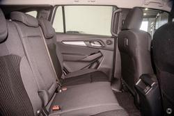 2025 Isuzu
                MU-X LS-M