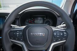 2025 Isuzu
MU-X LS-M