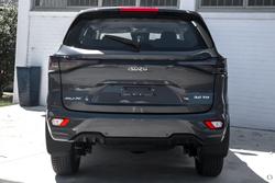 2025 Isuzu
MU-X LS-M