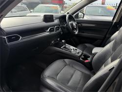 2017 MAZDA
                CX-5 GT (4x4)