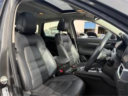 2017 MAZDA
                CX-5 GT (4x4)