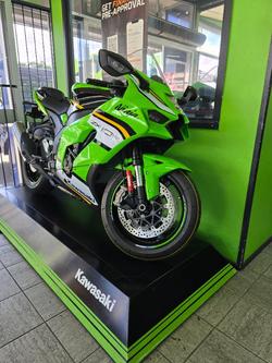 2025 Kawasaki NINJA ZX-10R Green