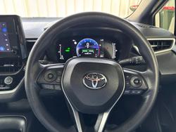 2022 Toyota
Corolla Ascent Sport Hybrid