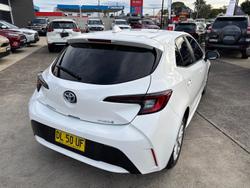 2022 Toyota
Corolla Ascent Sport Hybrid