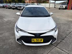 2022 Toyota
Corolla Ascent Sport Hybrid