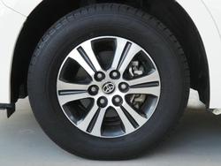 2022 Toyota
Hiace Commuter GL