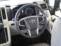 2022 Toyota
Hiace Commuter GL