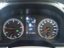 2022 Toyota
Hiace Commuter GL