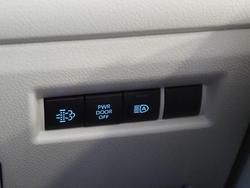 2022 Toyota
Hiace Commuter GL