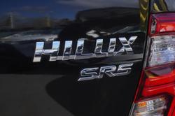 2022 Toyota
                Hilux SR