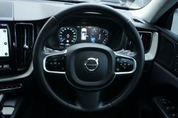 2021 Volvo
XC60 T5 Inscription