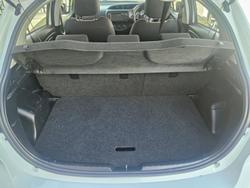 2019 Toyota
Yaris SX