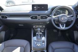 2022 Mazda
CX-5 Akera