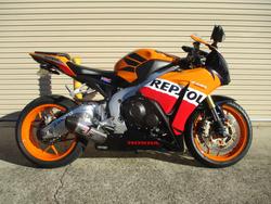 Honda CBR1000RR (fireblade)