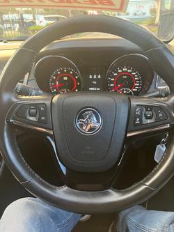 2013 Holden Commodore SV6 VF MY14 Heron White