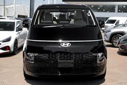 2025 Hyundai
                STARIA Highlander