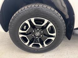 2021 Toyota Hilux SR5 GUN126R 4X4 Dual Range Crystal Pearl