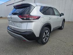 2024 Nissan
X-TRAIL ST-L e-POWER