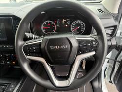 2023 Isuzu
D-MAX SX