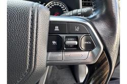 2022 Toyota
Landcruiser VX
