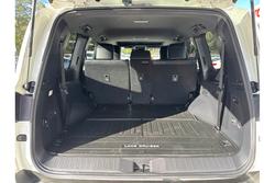 2022 Toyota
Landcruiser VX