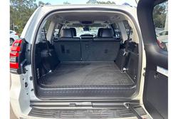 2021 Toyota
Landcruiser Prado Kakadu