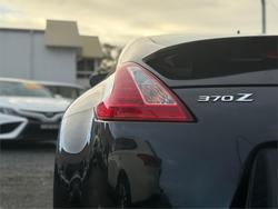 2010 NISSAN
370Z