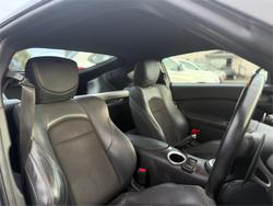 2010 NISSAN
370Z