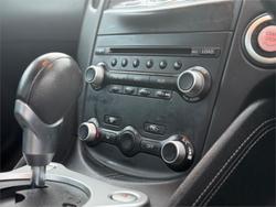 2010 NISSAN
370Z