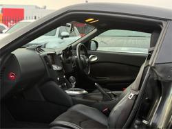 2010 NISSAN
370Z
