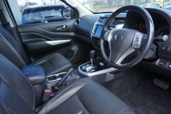 2019 Nissan
                Navara ST-X