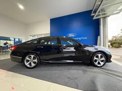 2020 Honda
Accord VTi-LX