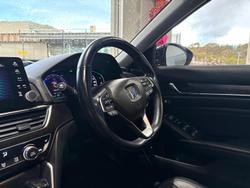 2020 Honda
Accord VTi-LX
