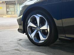 2020 Honda
Accord VTi-LX