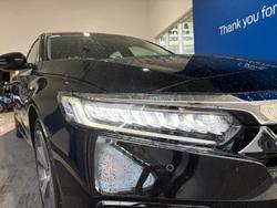 2020 Honda
Accord VTi-LX