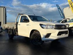 2015 Toyota
                Hilux SR