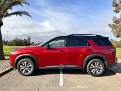 2024 Nissan
Pathfinder Ti