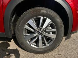 2024 Nissan
Pathfinder Ti