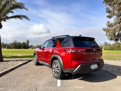 2024 Nissan
Pathfinder Ti