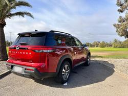2024 Nissan
Pathfinder Ti