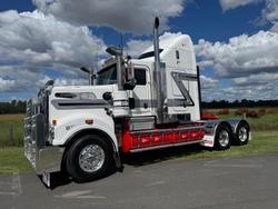 Kenworth T909