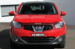 2011 Nissan
Dualis Ti
